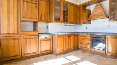 Pronájem bytu 3+1/B/T, celkem 160 m2, Tovární ulice, Praha 7