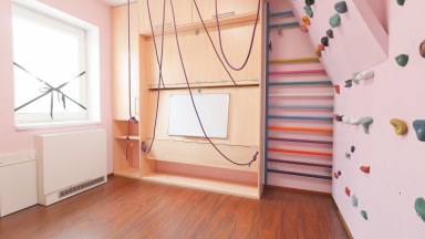 Prodej bytu 3+kk se zahradou, DV, 50m2 a 56m2 zahrada, ul. Ke Zvoničce 647/5, P-10 Kolovraty