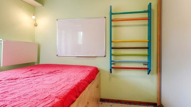 Prodej bytu 3+kk se zahradou, DV, 50m2 a 56m2 zahrada, ul. Ke Zvoničce 647/5, P-10 Kolovraty