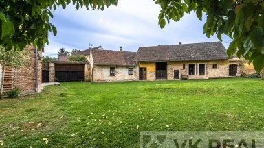 Prodej bývalé zemědělské usedlosti, pozemek 1.232 m, Chotíkov u Plzně