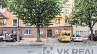 Prodej družtevního bytu 1+1 (32 m2), Terronská 959/63, Praha 6