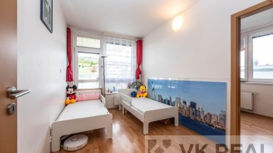 Prodej bytu 4+kk/B, OV, cca 92m2 vč. balkónu, ul. V Štíhlách 2051/4, P-4