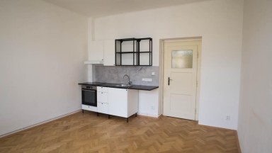 Pronájem bytu 2+KK, OV, 44m2, ul. Bělohorská 218/119, P-6 Břevnov