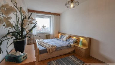 Prodej bytu 2+1, 52 m2 + balkón 10 m2, Praha 5  Hlubočepy, ul. Devonská 1000/3