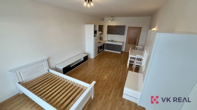 Pronájem bytu 1+kk / B / sklep, 38 m2, ul. Wiesenthalova, Praha 5 - Řeporyje