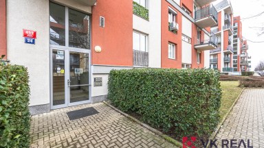 Pronájem bytu 3+kk/B/GS, 83m2, OV, Sazovická 457/24, P5 - Zličín