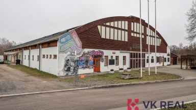 Prodej víceúčelové haly s pozemkem, Císařský ostrov, Praha 7 - Bubeneč