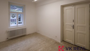 Pronájem kanceláře/obchodu 76m2, Bělohorská 235/91, Praha 6 - Břevnov