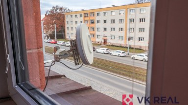 Pronájem bytu 1+kk, 34 m2, OV v domě, ul. Na Petřinách 1255/69