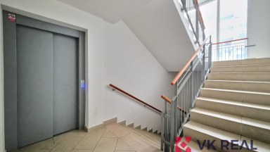 Pronájem bytu 2+kk/GS + sklep, 57m2, OV, Míšovická 455/10, P5 - Zličín