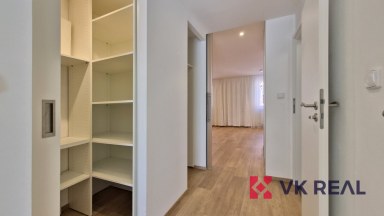 Pronájem bytu 3+kk s balkónem, 86 m² + 6 m², Plzeň – Bory, ul. Raisova