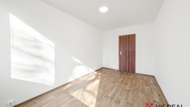 Prodej družstevního bytu 2+kk, 47 m2, Šimůnkova, Praha 8