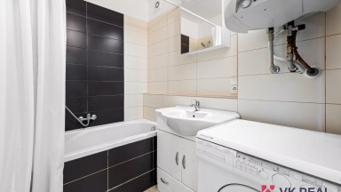 Prodej družstevního bytu 2+kk, 47 m2, Šimůnkova, Praha 8