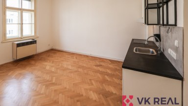 Pronájem bytu 2+KK, OV, 44m2, ul. Bělohorská 218/119, P-6 Břevnov