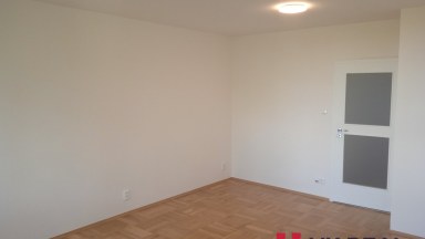Pronájem bytu 3+1 s lodžií, 77 m², Praha 4 