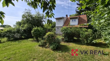 Prodej zděné chaty cca 70m2, vlastní pozemek 891m2, Pňovany, okr. Plzeň-sever