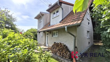 Prodej zděné chaty cca 70m2, vlastní pozemek 891m2, Pňovany, okr. Plzeň-sever