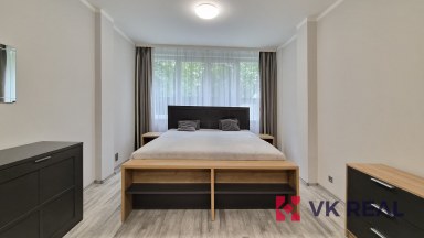 Pronájem bytu 2+kk, cca 70 m² s garážovým stáním a sklepem, Praha 6 – Veleslavín, ul. Lužná