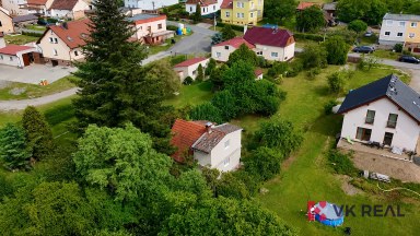 Prodej stavebního pozemku 891 m², zasíťovaného, s rekreační chatou v obci Pňovany, okr. Plzeň-sever