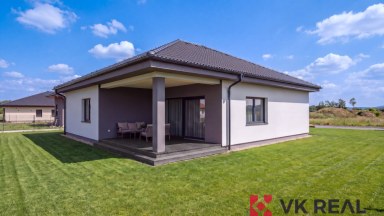 Novostavba rodinného domu 4+kk, pozemek 890m2, Úherce, okr. Plzeň-sever