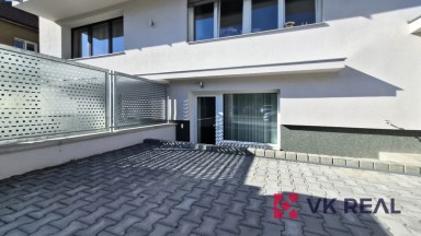 Pronájem nebytového / obchodního prostoru cca 75 m² – Praha 17, Řepy, ul. Na Moklině