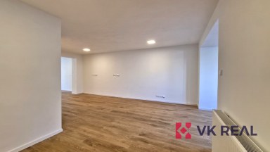 Pronájem nebytového / obchodního prostoru cca 75 m² – Praha 17, Řepy, ul. Na Moklině