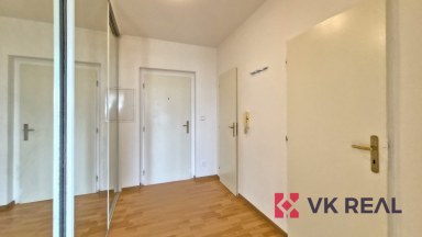 Pronájem bytu 2+kk (cca 70m2) s terasou (cca 30 m²), ul. Kodymova, Praha 13