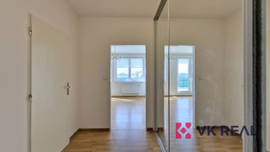 Pronájem bytu 2+kk (cca 70m2) s terasou (cca 30 m²), ul. Kodymova, Praha 13
