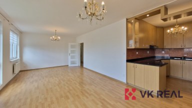 Pronájem bytu 2+kk (cca 70m2) s terasou (cca 30 m²), ul. Kodymova, Praha 13