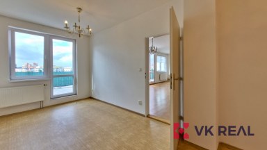 Pronájem bytu 2+kk (cca 70m2) s terasou (cca 30 m²), ul. Kodymova, Praha 13