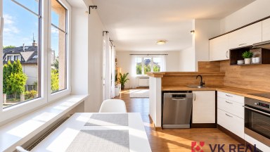 Prodej polyfunkční výnosové nemovitosti 657 m2, Rožnovská 16, Praha 20 - Horní Počernice