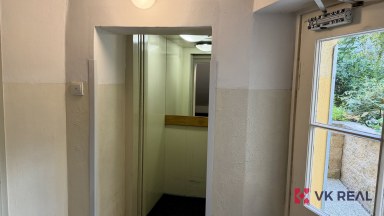Pronájem bytu 2+kk, 61 m2, OV, ul. Jičínská 1613/11, Praha 3