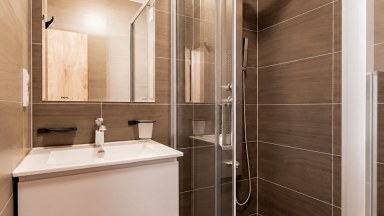 Prodej bytu 3+kk/předzahrádka, cca 54m² + 107m², Lipno, Černá v Pošumaví, 50m od vody