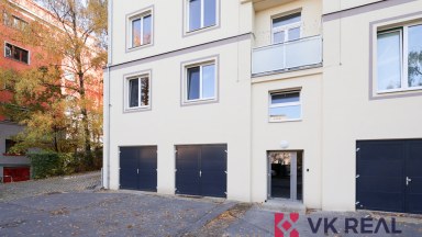 Pronájem garáže, Praha 6 – Bělohorská 1680/60, 16,5 m²