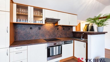 Prodej polyfunkční výnosové nemovitosti 657 m2, Rožnovská 16, Praha 20 - Horní Počernice