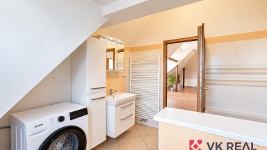 Prodej polyfunkční výnosové nemovitosti 657 m2, Rožnovská 16, Praha 20 - Horní Počernice