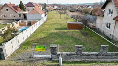 Prodej zasíťovaného stavebního pozemku, OV, 1542m2, obec Blatno u Podbořan, okr. Louny