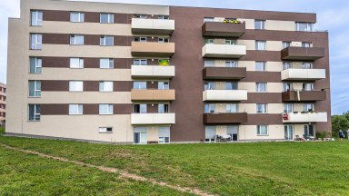 Prodej bytu 2+kk, balkon, sklep, OV, 48 m2, Jince