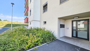 Prodej bytu 3+kk/T, OV, 90m2, ul. K Čínovu 952, Klatovy