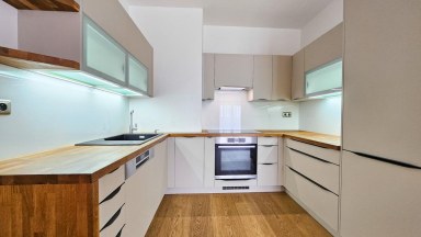 Prodej bytu 3+kk/T, OV, 90m2, ul. K Čínovu 952, Klatovy