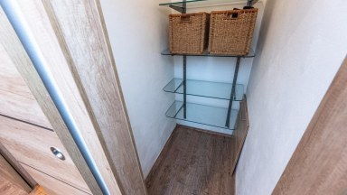 Prodej bytu 2+kk/B, OV, 5ám2, ul. Nám. Generála Píky 6, Plzeň - Slovany