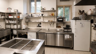 Přenechání pronájmu zavedené restaurace, 497 m2, Československé Armády 24, Praha 6 