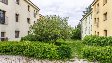 Pronájem bytu 1+kk, DV, cca 28m2, ul. Školská 1333, Hostivice