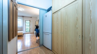 Pronájem bytu 1+kk, DV, cca 28m2, ul. Školská 1333, Hostivice