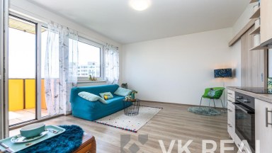 Prodej bytu 1+kk, OV, 32m2, ul. Bolevecká 474, Praha 15 - Horní Měcholupy