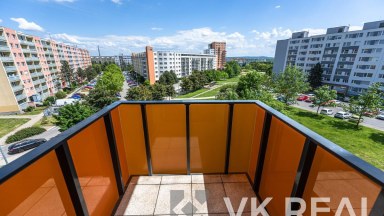 Prodej bytu 1+kk, OV, 32m2, ul. Bolevecká 474, Praha 15 - Horní Měcholupy