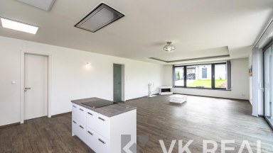 Pronájem RD 4+kk+pracovna a 2xšatna, cca 200m2, pozemek cca 500m2, Kyšice u Plzně