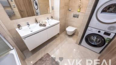 Prodej bytu 3+kk/L, sklep, garáž, OV, cca 100m2 vč. lodžie a sklepa, ul. Sokolovská 1019/312a, P-9