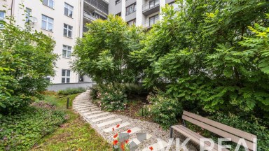 Prodej bytu 3+kk/L, sklep, garáž, OV, cca 100m2 vč. lodžie a sklepa, ul. Sokolovská 1019/312a, P-9