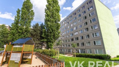 Prodej bytu 3+1/L, DV, Borovanského, Praha 5 Velká Ohrada